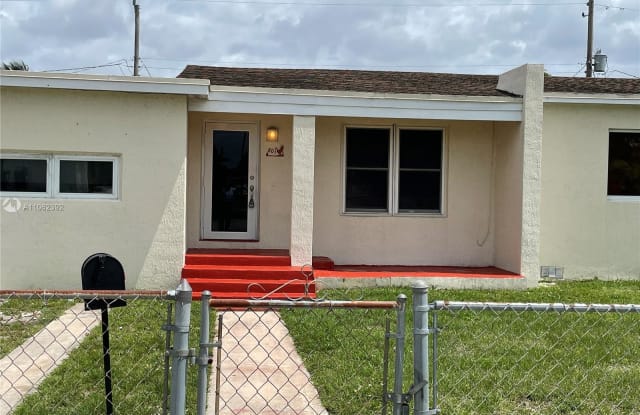 801 NW 148th St - 801 NW 148th St, Golden Glades, FL 33168