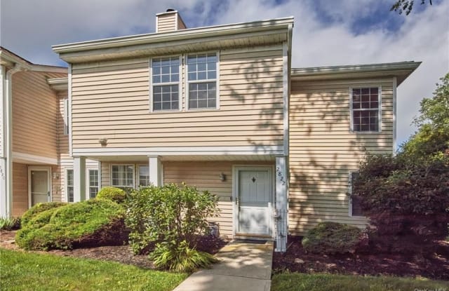 2822 Whispering Hills - Chester, NY apartments for rent