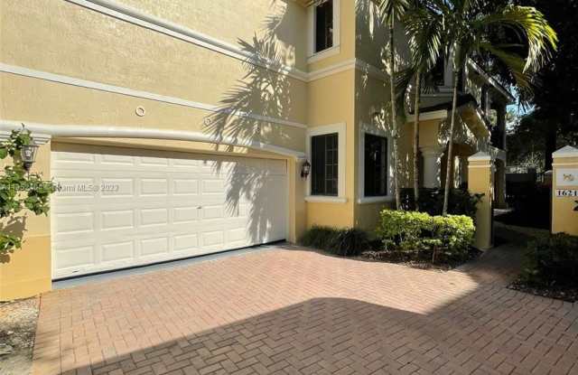 1621 Passion Vine Cir