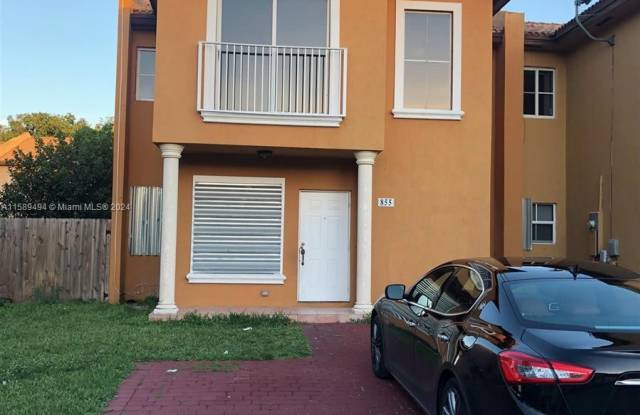 855 SW 6th Ct