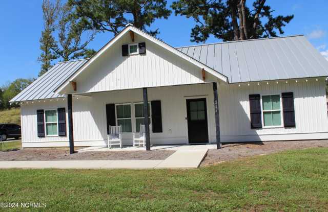 317 Stone Chimney Road SW unit: 1