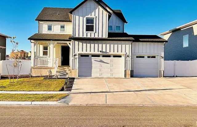 Photo of 367 W WATERCRESS N