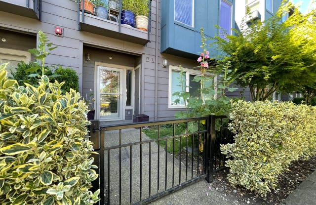 7529 North Leavitt Ave. Unit 4-3 - 7529 North Leavitt Avenue, Portland, OR 97203