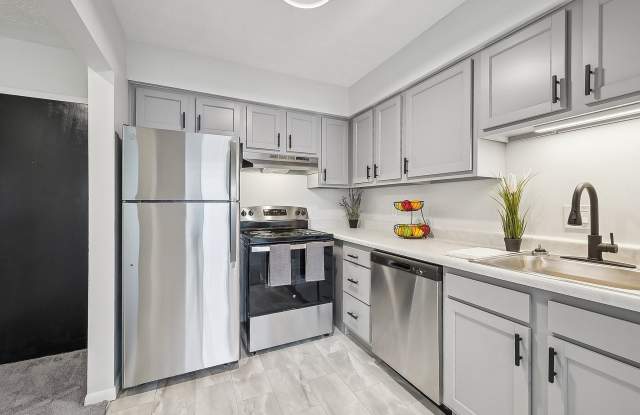 Photo of Center Court Apartments