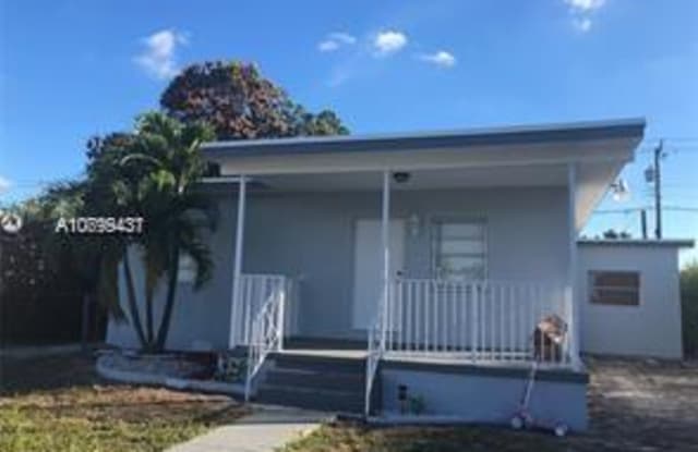 248 W 18th St - 248 West 18th Street, Hialeah, FL 33010