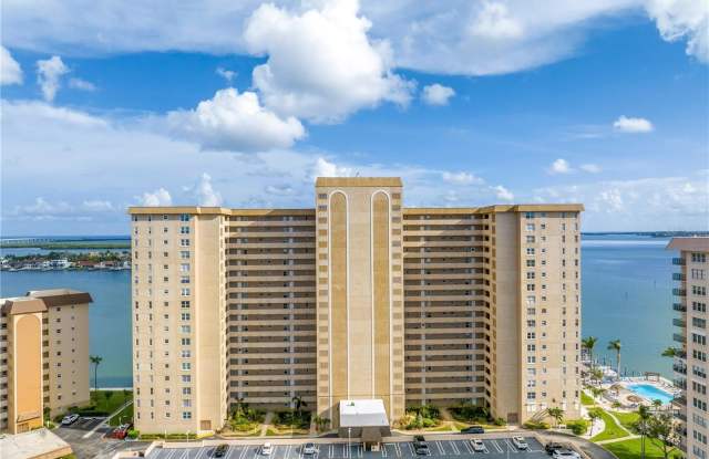 5200 BRITTANY DRIVE S