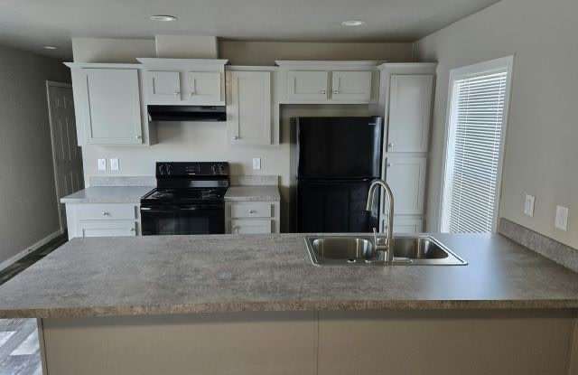 4650 E. Lake Mead Blvd