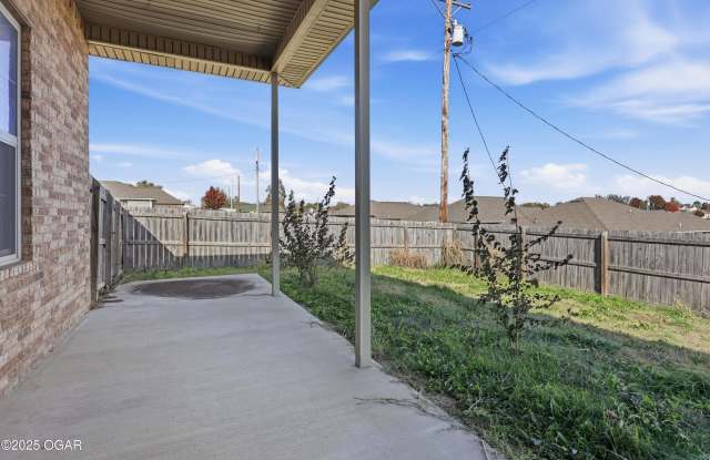 2329 S Connor Avenue