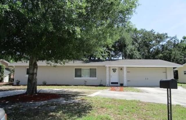 2706 Kingswood Drive - 2706 Kingswood Drive, Sebring, FL 33870