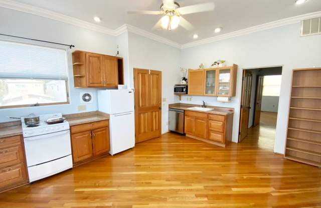 1bd/1ba Apartment with San Diego Bay Views