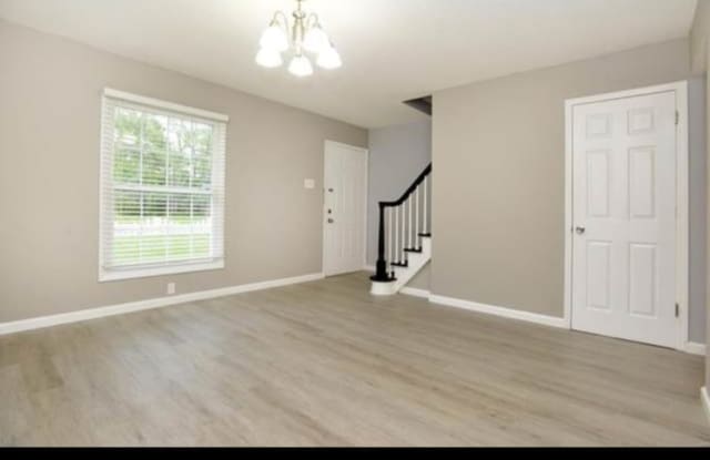 1037 Ave H