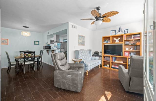 6126 Hidden Cove unit: 3