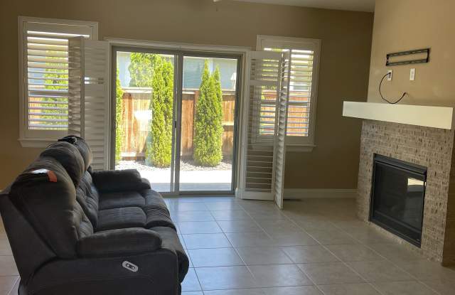 1355 Cedar Creek Circle