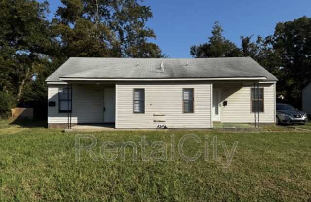4920 Buford Ave