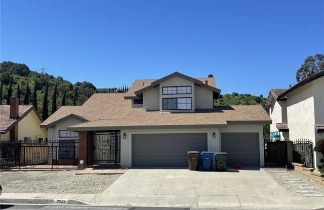 2253 Jeslew Court
