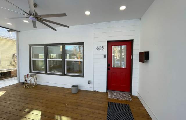 Beautiful downtown Longmont home!