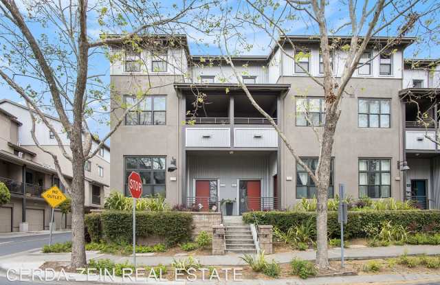 333 Channel Way, Oakland - 3 bedroom / 2.5 bathroom