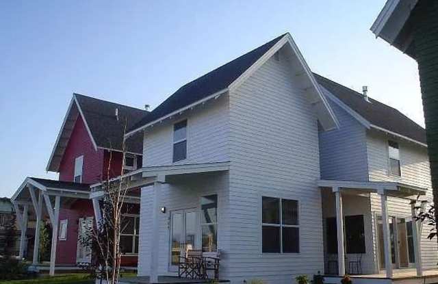 Beautiful uniquely designed home ready for new tenants!