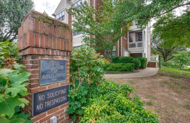 Awesome 2BE/2BA condo in Green Hills! - 609 Arkland Place, Nashville, TN 37215