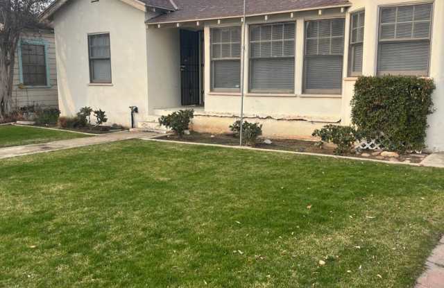 342 Linda Vista Dr. - House