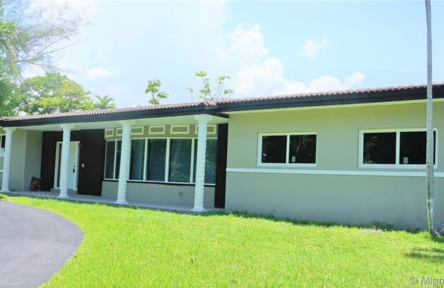 14600 S Spur Dr - 14600 South Spur Drive, Golden Glades, FL 33161