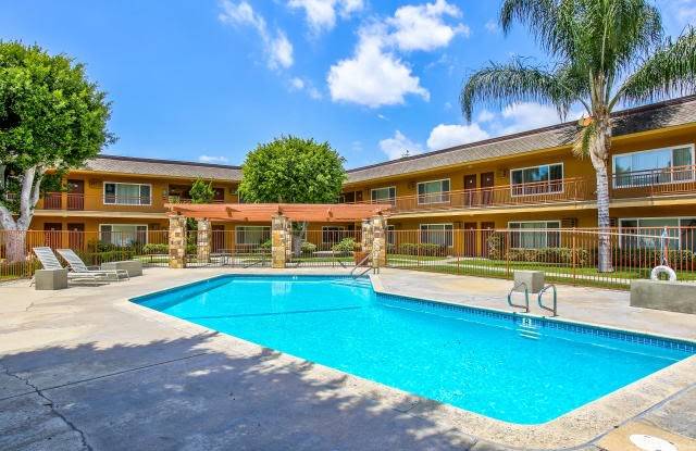 16331 Mcfadden Ave Unit C11