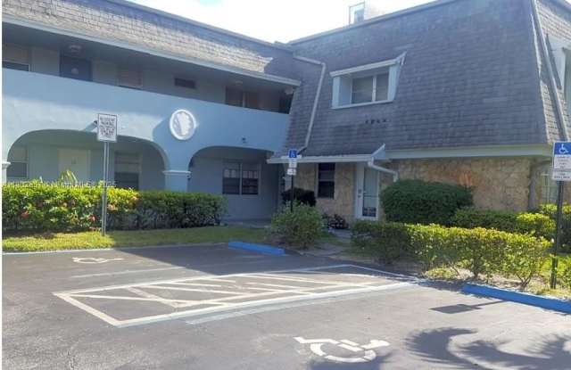 Photo of 4271 NW 5th St