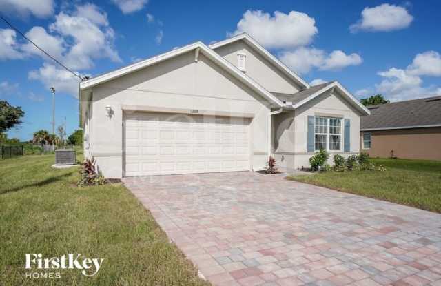 1209 Southwest 22nd Place