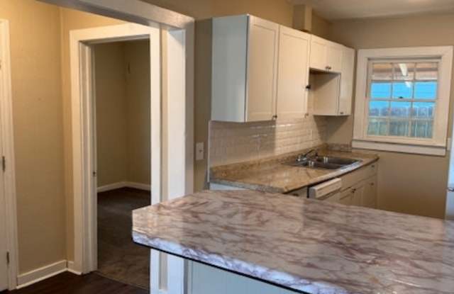 1221 North 7th Street