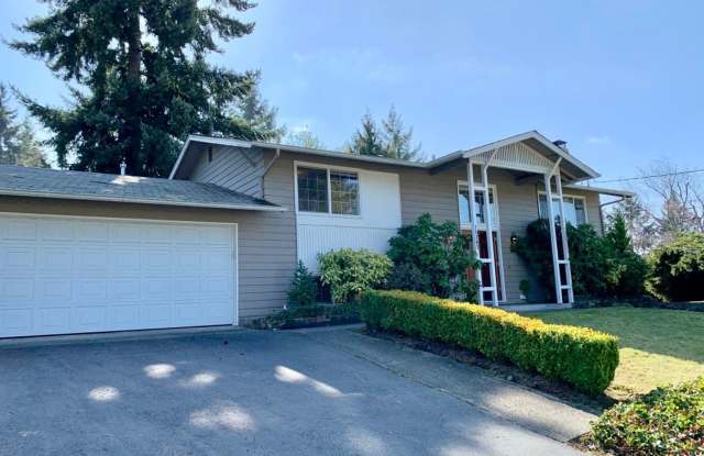 15207 NE 7th Pl - 15207 Northeast 7th Place, Bellevue, WA 98007