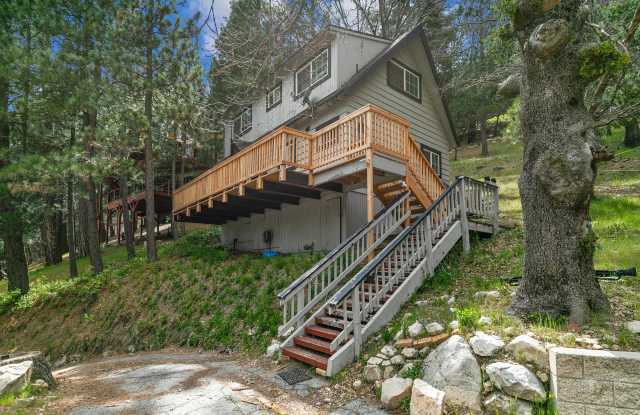 332 Fairway Dr