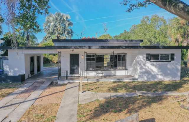 495 AVENUE F SE