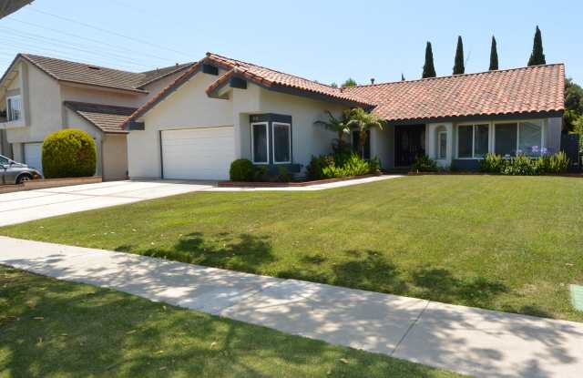 Stunning 3 BD 2 BA 1 Story Single Family Home in FV