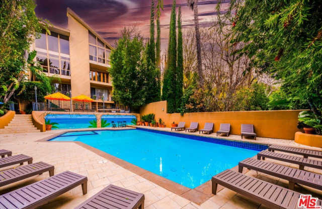 Photo of 14839 Valley Vista Blvd