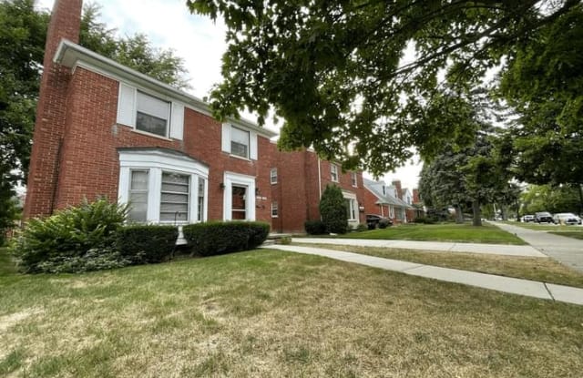 2025 Vernier Rd - 2025 Vernier Road, Grosse Pointe Woods, MI 48236