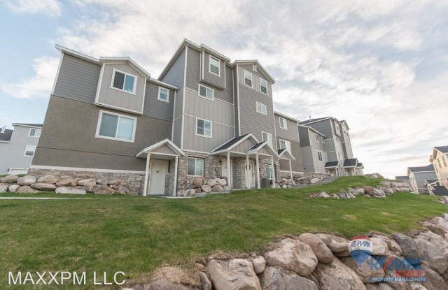 14448 S Daleside Court - 14448 S Daleside Ct, Herriman, UT 84096