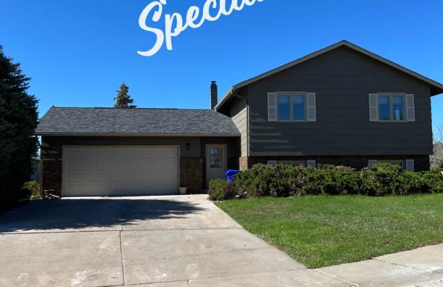 Photo of ~ RENT SPECIAL ~ HOLIDAY MERRINESS ~ Beautiful 4 bedroom cul-de-sac home for rent!