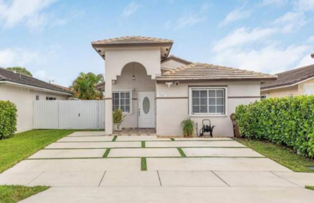 Photo of 7117 West 30th Lane