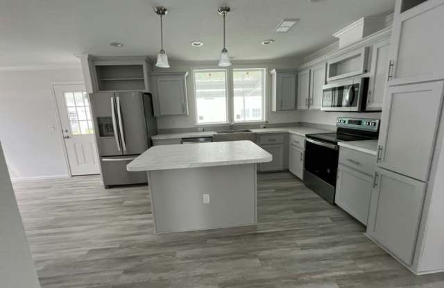 735 Pirates Rest Road