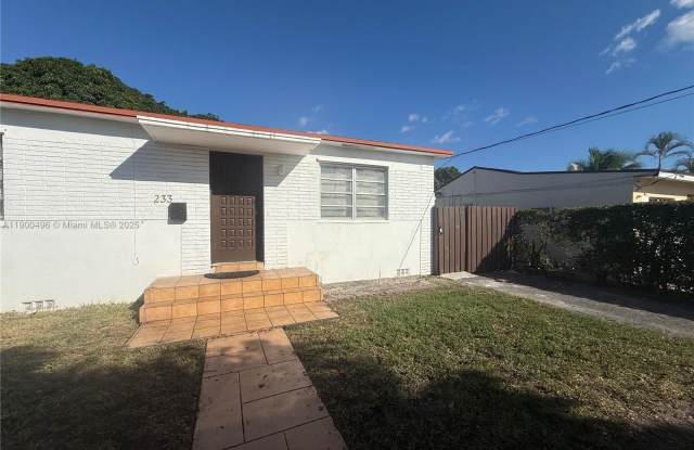 Photo of 233 NW 45th Ave