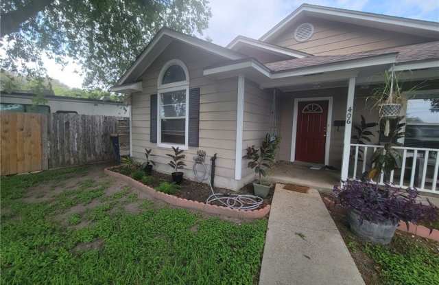 406 Bayview Boulevard