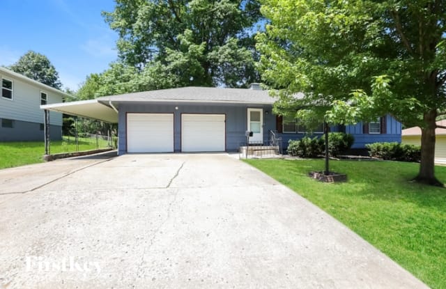 8310 Kentucky Avenue - 8310 Kentucky Avenue, Raytown, MO 64138