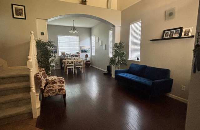 Spacious 6BR House in Live Oak