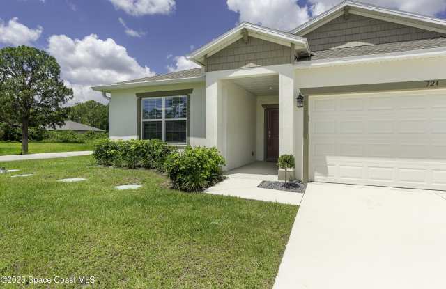 724 San Filippo Drive SE