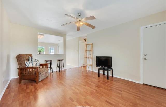 1114 Cottage Grove Circle