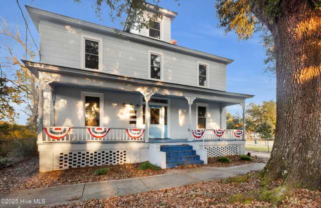 Photo of 1110 N Pasteur Street unit: C