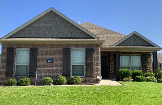 2930  W Marble  DR - 2930 West Marble Drive, Fayetteville, AR 72704