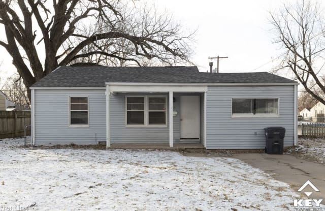 4633 S Sycamore Ave - 4633 South Sycamore Street, Wichita, KS 67217