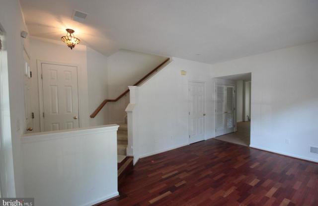 4312 MALLORY HILL Lane