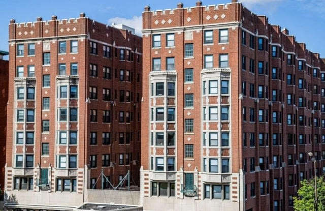 Continental at Vermont Place